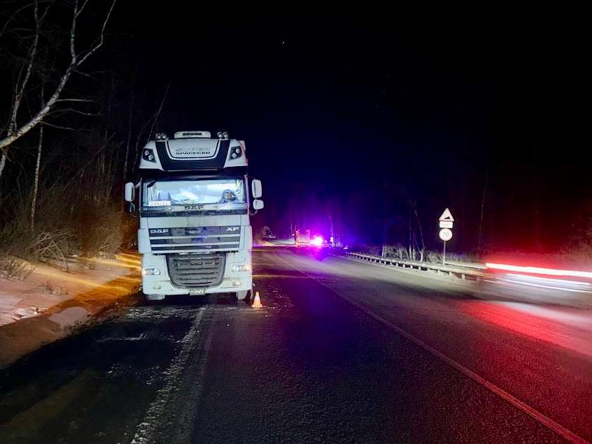 В Слюдянском районе сотрудники Госавтоинспекции разбираются в обстоятельствах ДТП с двумя пострадавшими В Слюдянском районе сотрудники Госавтоинспекции разбираются в обстоятельствах ДТП с двумя пострадавшими