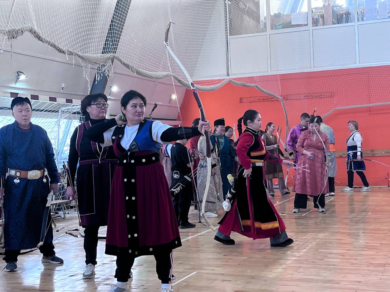 Около 200 спортсменов приняли участие в спартакиаде Усть-Ордынского Бурятского округа по национальным видам спорта Около 200 спортсменов приняли участие в спартакиаде Усть-Ордынского Бурятского округа по национальным видам спорта