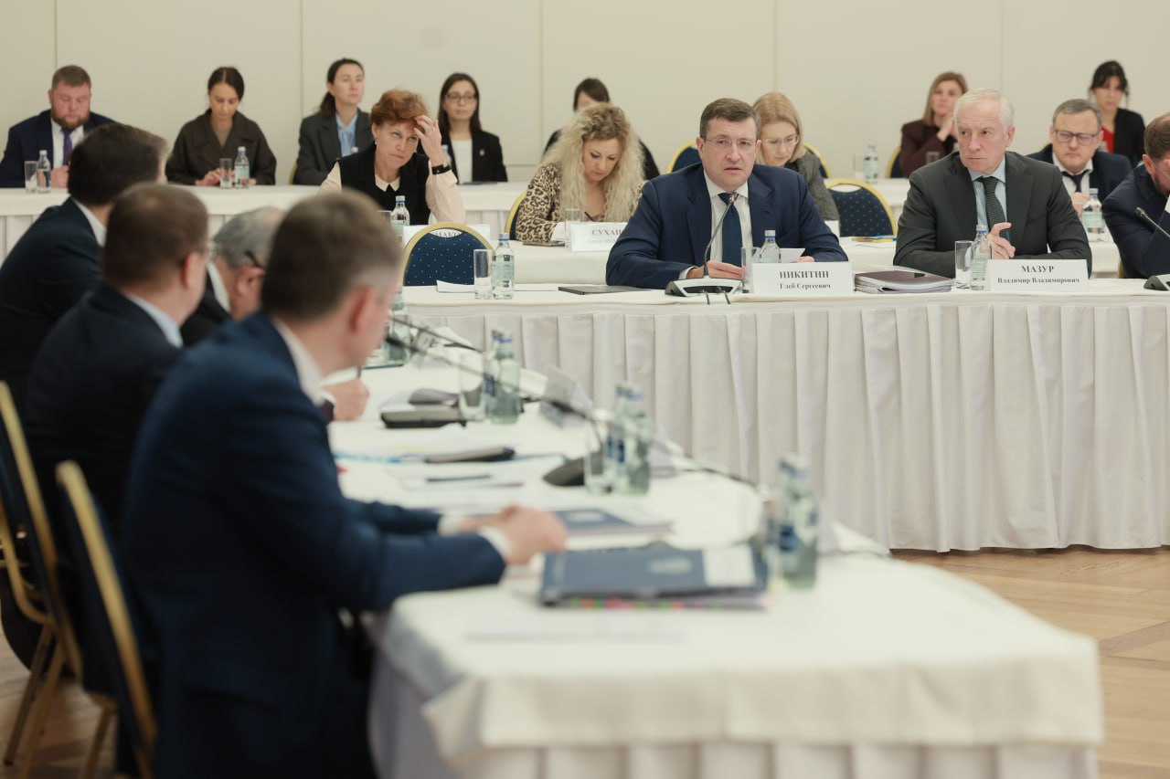 Губернатор Иркутской области Игорь Кобзев принял участие в заседании комиссии Государственного Совета РФ по направлению «Экономика и финансы» Губернатор Иркутской области Игорь Кобзев принял участие в заседании комиссии Государственного Совета РФ по направлению «Экономика и финансы»