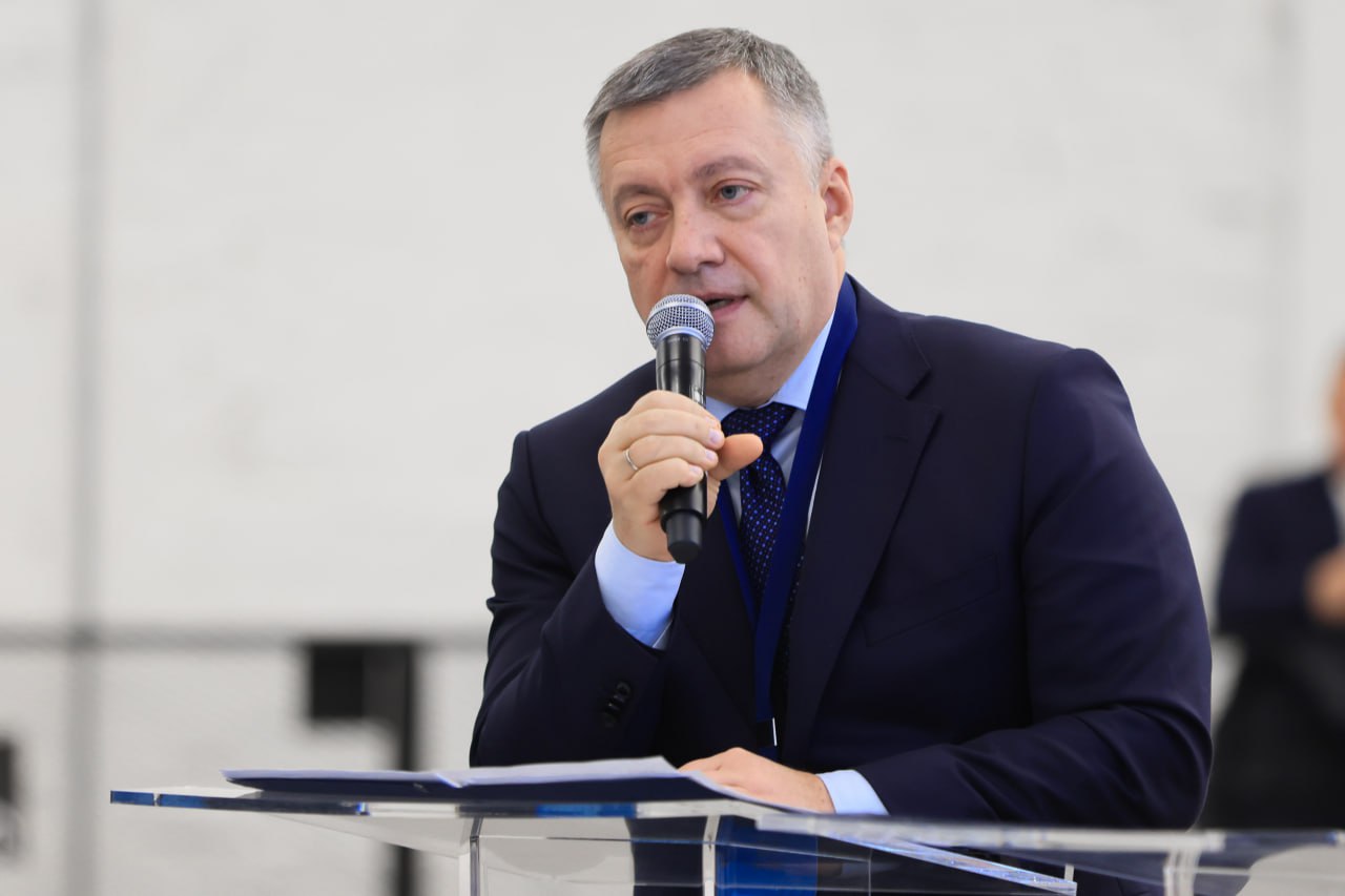 Губернатор Игорь Кобзев представил в Москве Стратегию развития креативной экономики Губернатор Игорь Кобзев представил в Москве Стратегию развития креативной экономики