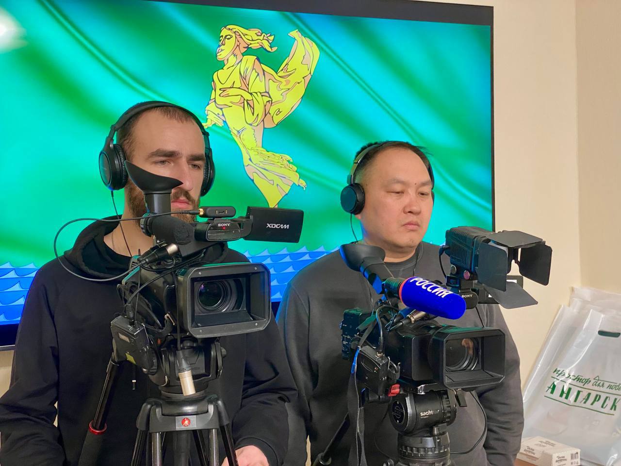 Сергей Петров: Сегодня по сложившейся предновогодней традиции встретился с редакторами городских и областных СМИ Сергей Петров: Сегодня по сложившейся предновогодней традиции встретился с редакторами городских и областных СМИ