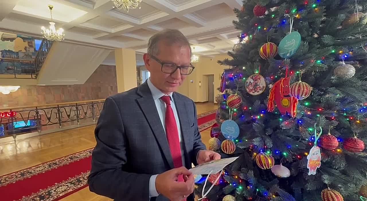 Правительство Иркутской области принимает участие в благотворительной акции «Ёлка желаний»