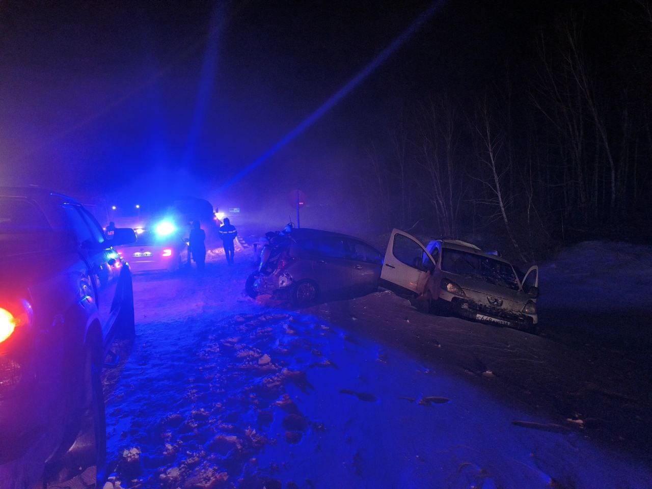 ДТП с участием 10 автомобилей произошло на трассе «Сибирь» в Иркутской области, есть пострадавшие