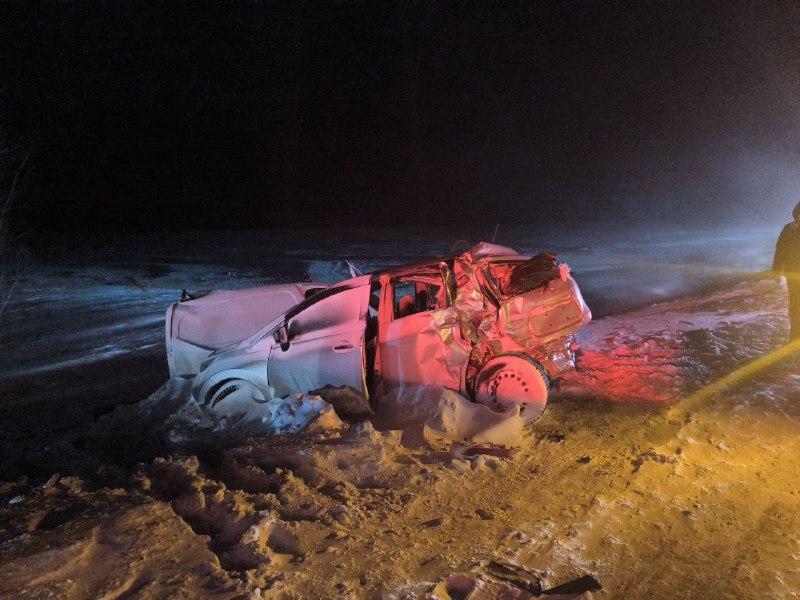 В Иркутской области полицейские работают на месте ДТП с участием 10 автомобилей В Иркутской области полицейские работают на месте ДТП с участием 10 автомобилей