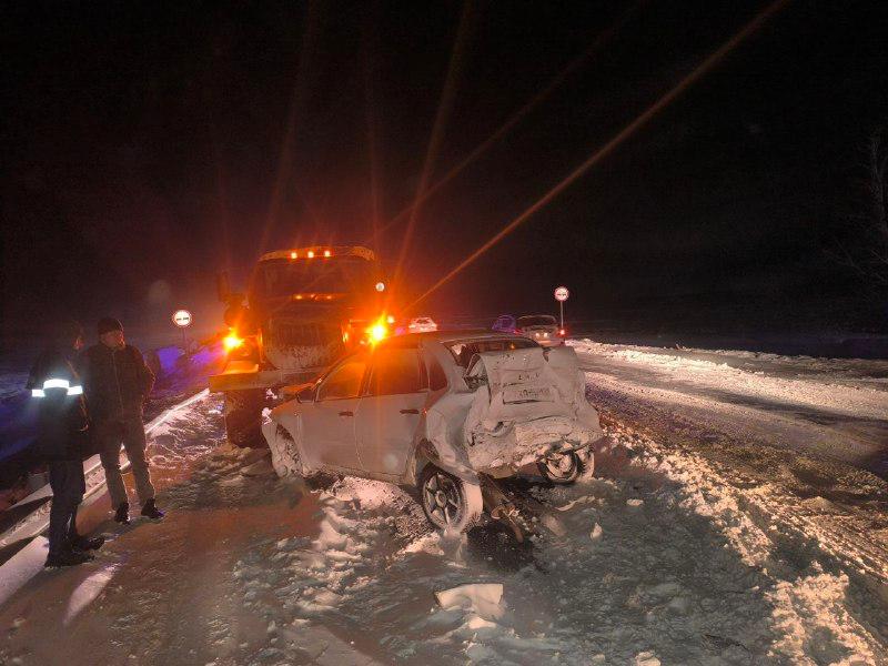 Пять человек пострадали на трассе «Сибирь» в Черемховском районе, где столкнулись 10 автомобилей Пять человек пострадали на трассе «Сибирь» в Черемховском районе, где столкнулись 10 автомобилей