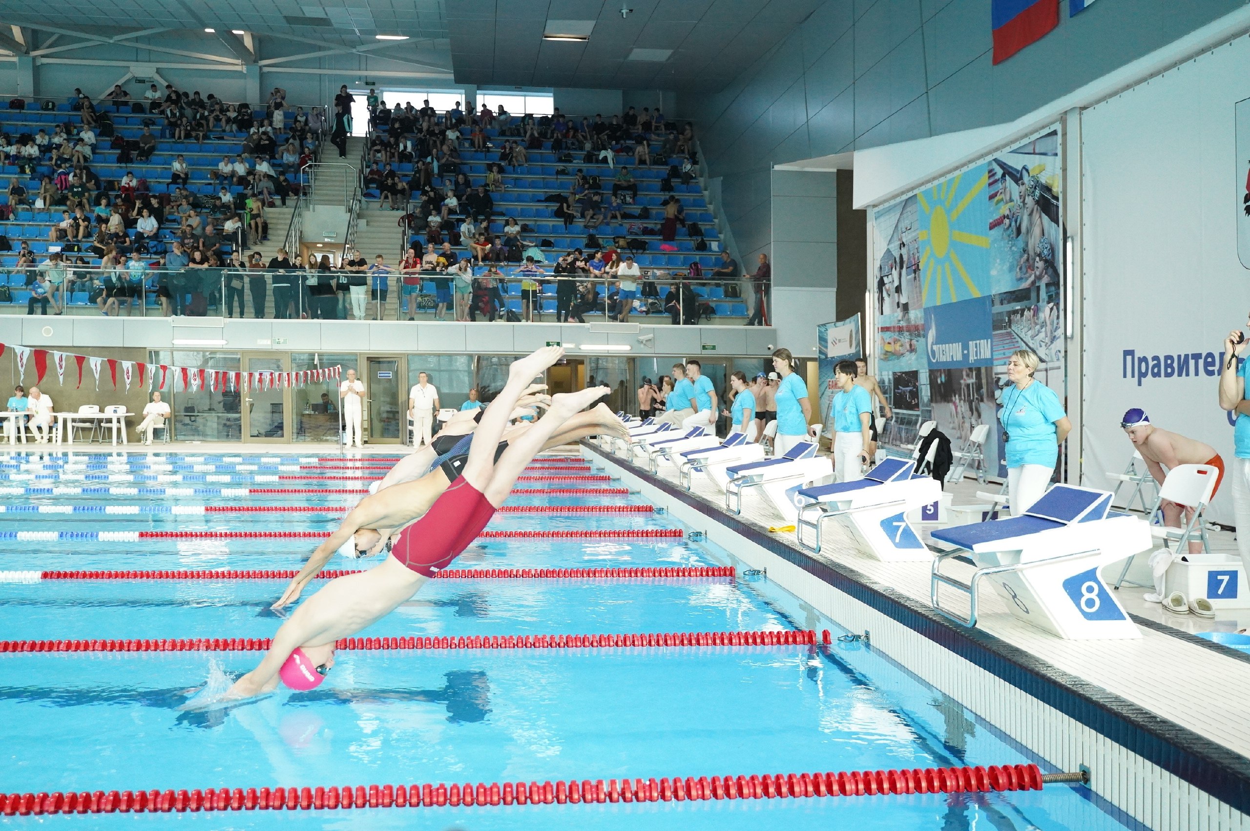 В Иркутске в водноспортивном комплексе «Солнечный» с 16 по 18 декабря проходит третий этап межрегиональных соревнований по плаванию «Кубок Сибири»