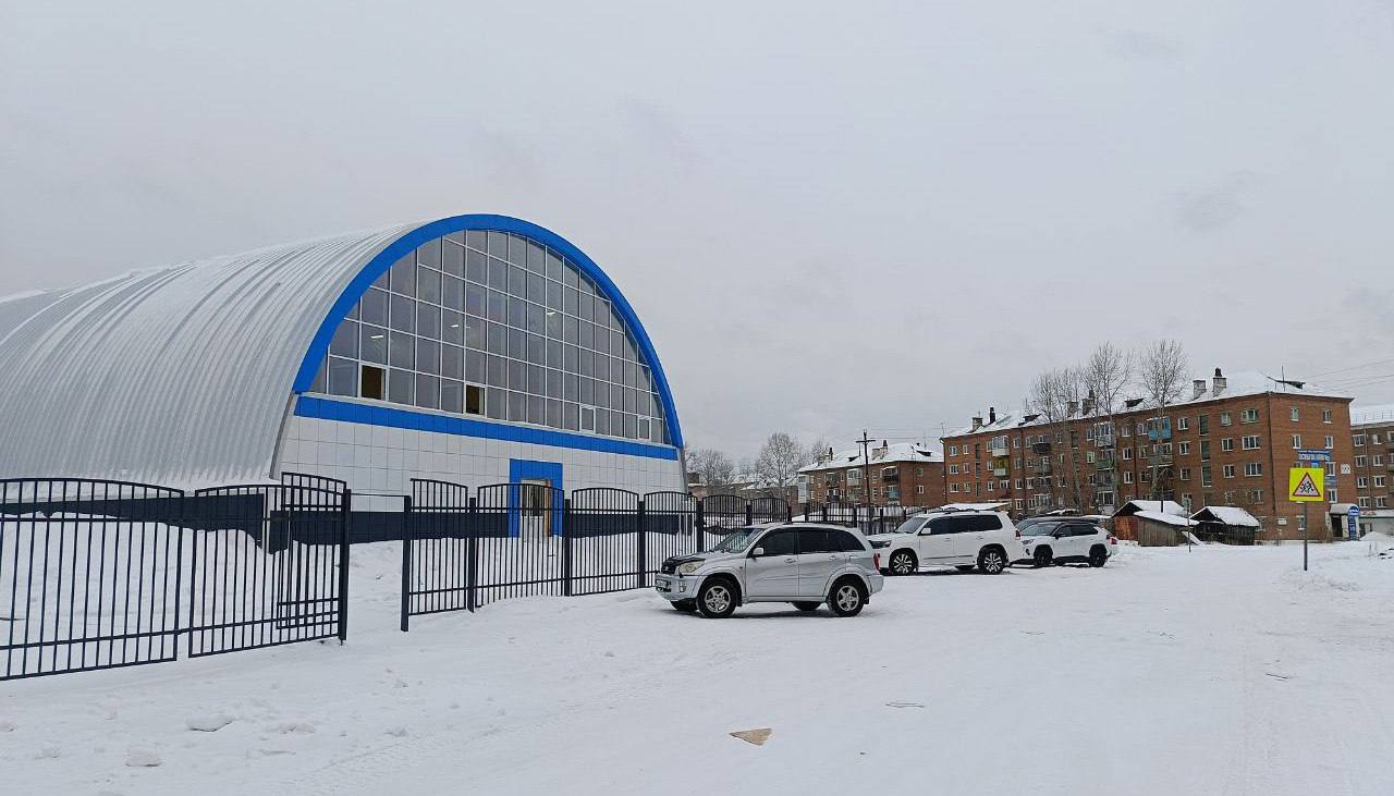 Большой зал — большие победы: в школе Лесогорска открыли спортангар