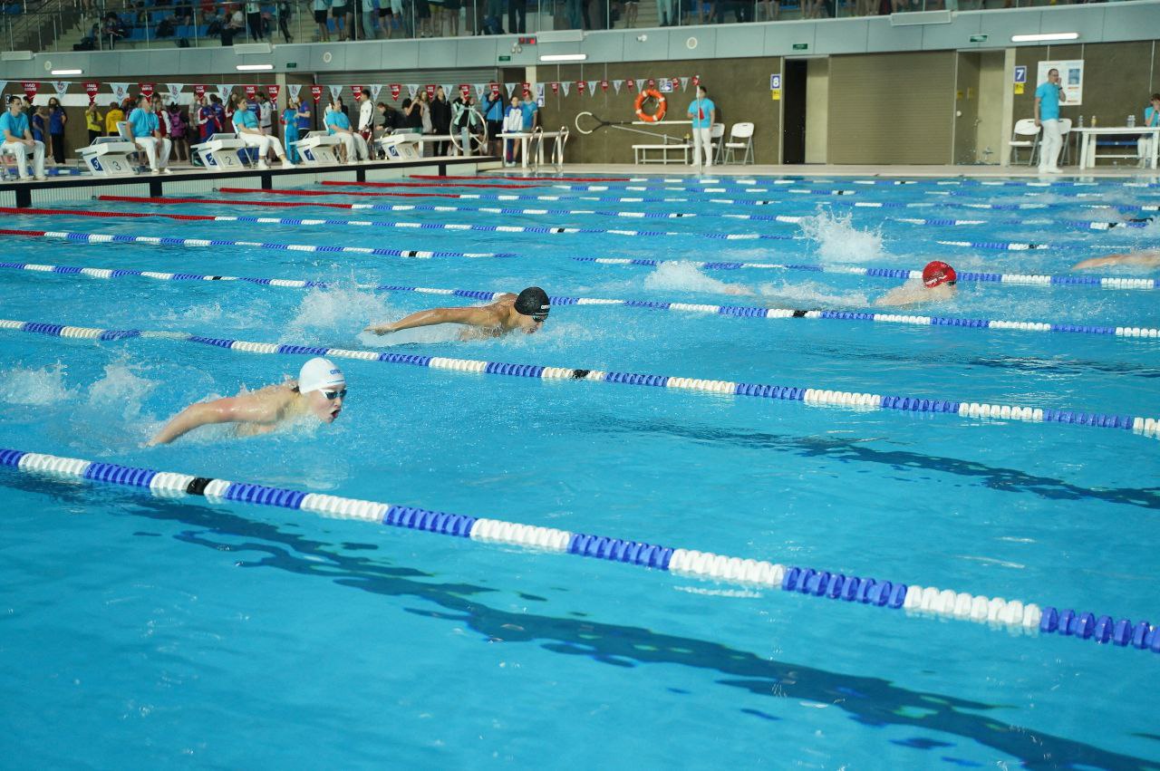 Спортсмены Прибайкалья завоевали 15 медалей на третьем этапе межрегиональных соревнований по плаванию «Кубок Сибири», которые с 16 по 18 декабря проходили в ВСК «Солнечный» в Иркутске Спортсмены Прибайкалья завоевали 15 медалей на третьем этапе межрегиональных соревнований по плаванию «Кубок Сибири», которые с 16 по 18 декабря проходили в ВСК «Солнечный» в Иркутске