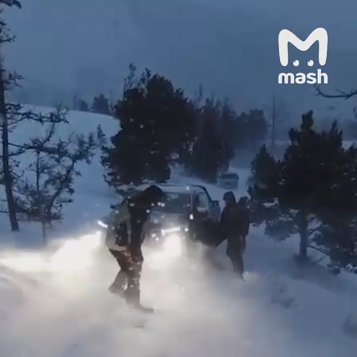 ����� �� 18 �������, ������� �� �������� � ������ �� �����, �������� � ������ ��������� �������