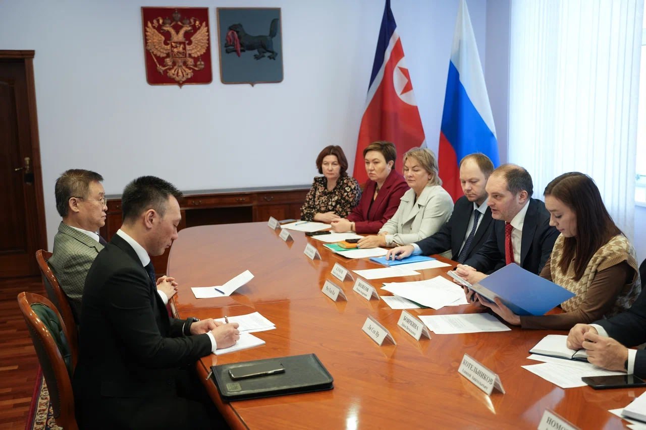 Развитие отношений между Иркутской областью и Корейской Народно-Демократической Республикой обсудили в Правительстве региона Развитие отношений между Иркутской областью и Корейской Народно-Демократической Республикой обсудили в Правительстве региона