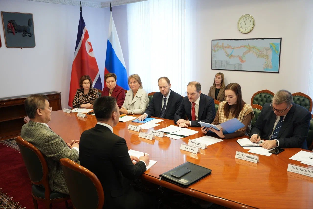 Развитие отношений между Иркутской областью и Корейской Народно-Демократической Республикой обсудили в Правительстве региона Развитие отношений между Иркутской областью и Корейской Народно-Демократической Республикой обсудили в Правительстве региона