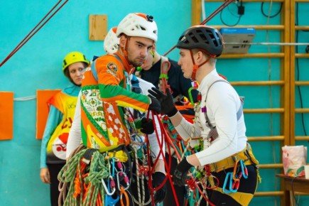 ���������� ���������� ����� ������������ � ��������� ��������������� ������������ �� ����������� �������, ������� � 4 �� 8 ������� ��������� � ����������