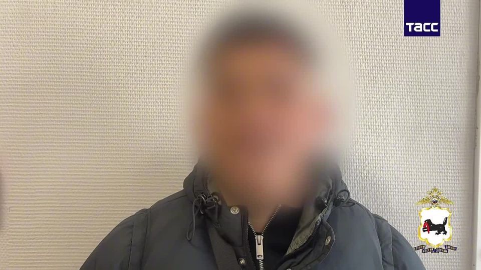 В аэропорту Иркутска задержали уроженца Вьетнама, находящегося в международном розыске за нападение на человека с ножом в Чехии в 2007 году