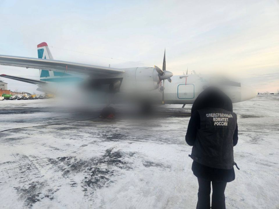 Самолет рейсом Иркутск — Бодайбо вернулся в аэропорт вылета из-за технической неисправности, пострадавших нет, сообщает Восточное межрегиональное СУТ СК