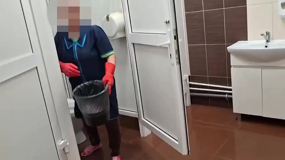 #��������:. ����� ���� �������, �� ������ ������ ����������� �������� ���������� �� "�����" � ����� ������� ������������� �� �����������? ��� ��� ������ ���� ������� �������, �� ����� �������� ����������