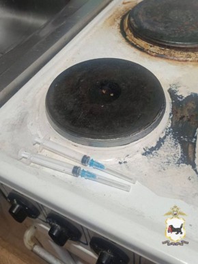 В Братске полицейские пресекли деятельность наркопритона