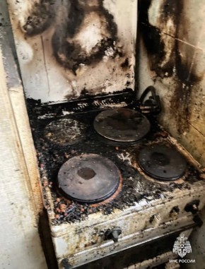 Загорелась квартира в пятиэтажке на улице Ударника в Иркутске