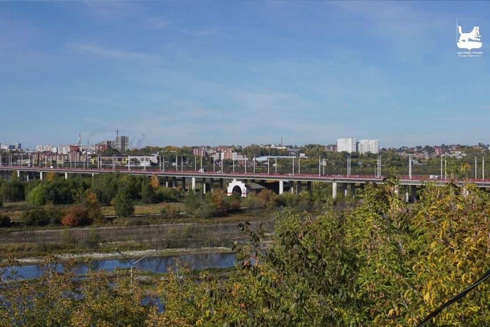 #ИркутскСквозьВремя: там, где раньше Ангара разделяла берега, сегодня их соединяет одна из самых масштабных переправ Иркутска – Академический мост