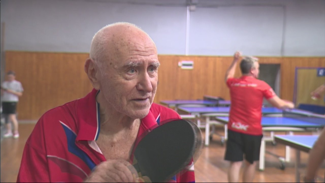 К международному чемпионату по настольному теннису готовится 83-летний житель Иркутска