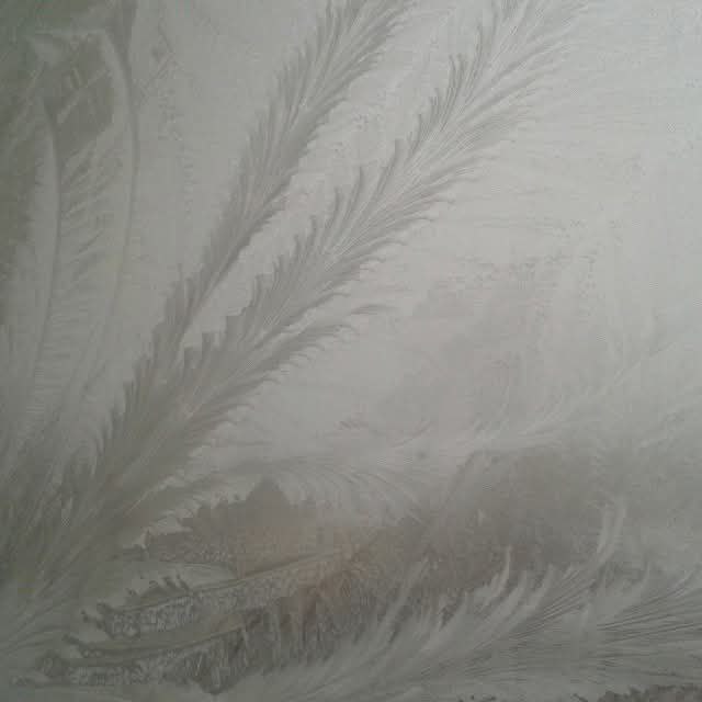 Тайные письма зимы.Кто рисует на иркутских окнах? Тайные письма зимы.Кто рисует на иркутских окнах?