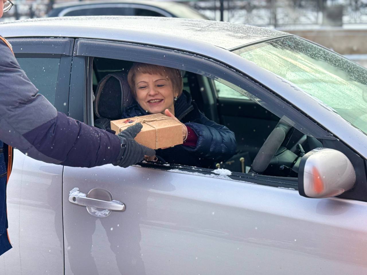 Госавтоинспекторы в Иркутской области поддержали ежегодную Всероссийскую акцию «Полицейский Дед Мороз» Госавтоинспекторы в Иркутской области поддержали ежегодную Всероссийскую акцию «Полицейский Дед Мороз»