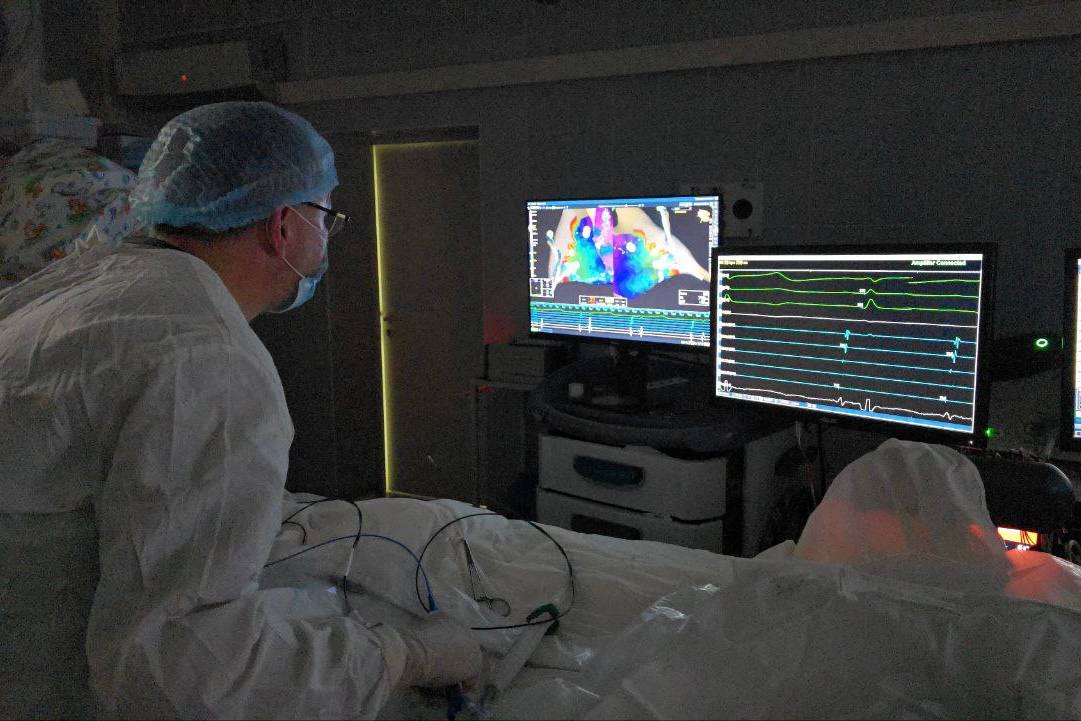 В Иркутской областной больнице впервые применили внутрисердечное УЗИ при операциях по поводу нарушений ритма сердца В Иркутской областной больнице впервые применили внутрисердечное УЗИ при операциях по поводу нарушений ритма сердца