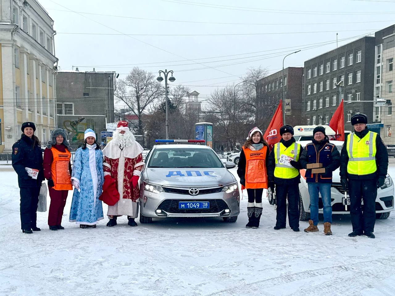 Госавтоинспекторы в Иркутской области поддержали ежегодную Всероссийскую акцию «Полицейский Дед Мороз»