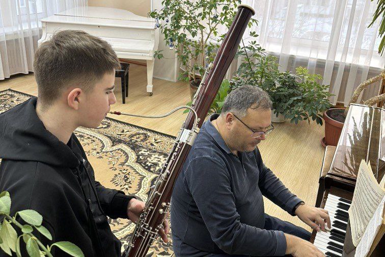 Иркутская область получила духовые музыкальные инструменты – фаготы Иркутская область получила духовые музыкальные инструменты – фаготы