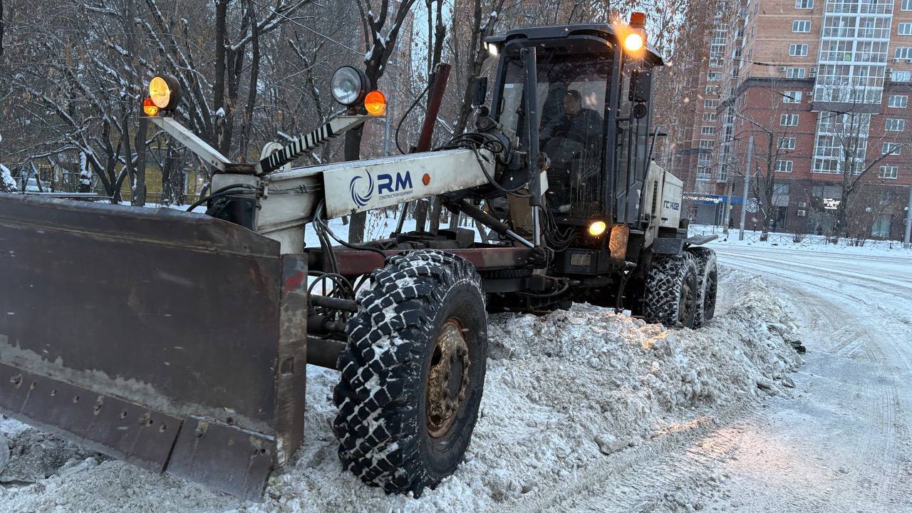 В Иркутске усилены работы по вывозу снега и устранению колеи В Иркутске усилены работы по вывозу снега и устранению колеи