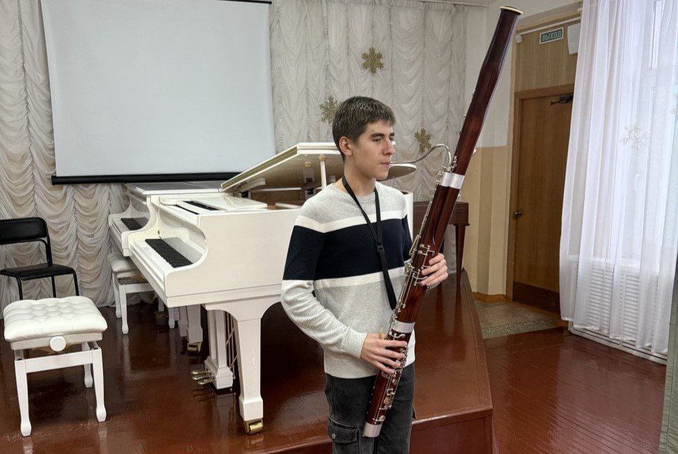 Иркутская область получила духовые музыкальные инструменты – фаготы Иркутская область получила духовые музыкальные инструменты – фаготы