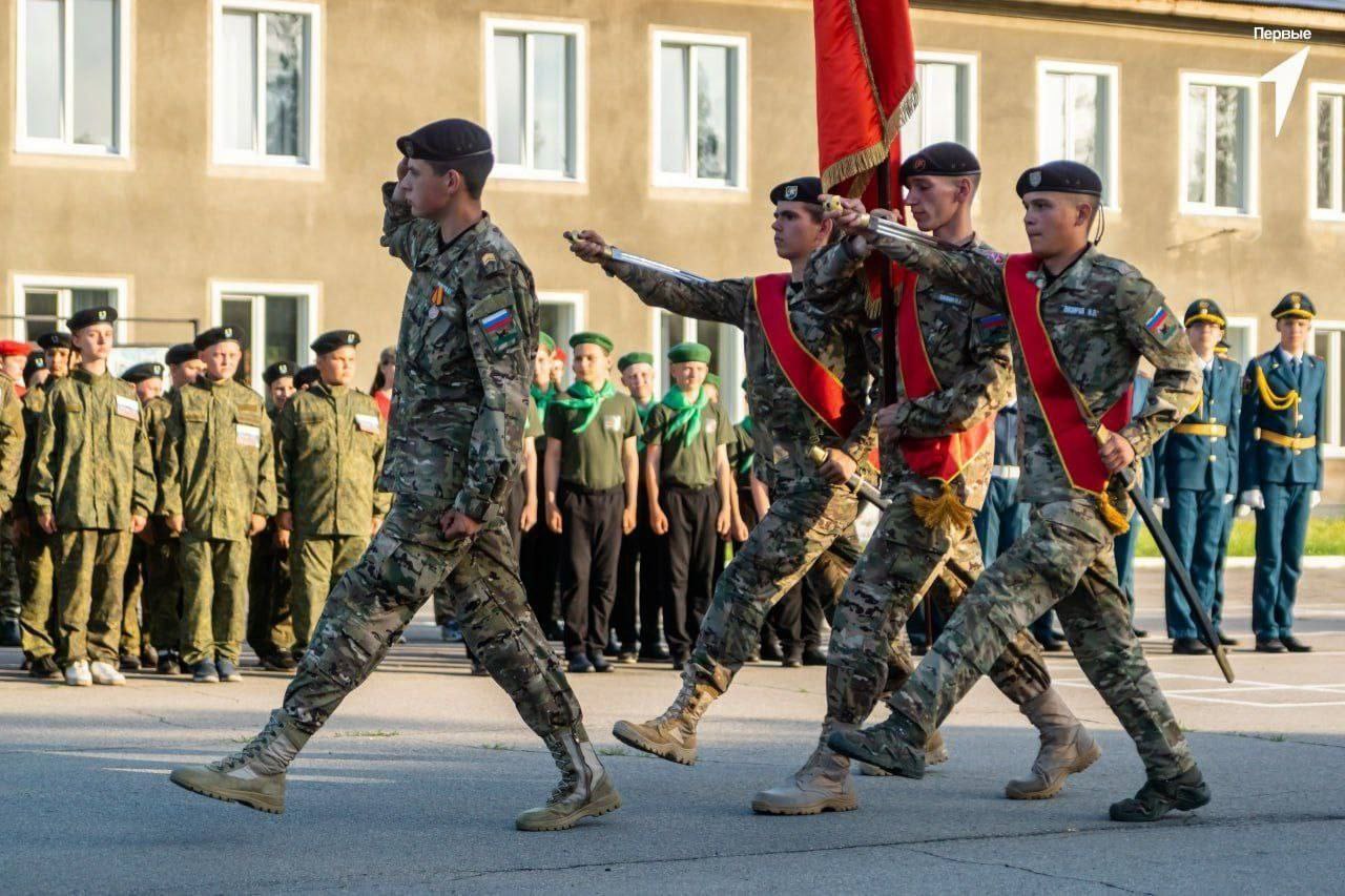 В образовательных организациях Приангарья в 2025 году прошло более 3 тысяч мероприятий, посвящённых Году защитника Отечества В образовательных организациях Приангарья в 2025 году прошло более 3 тысяч мероприятий, посвящённых Году защитника Отечества