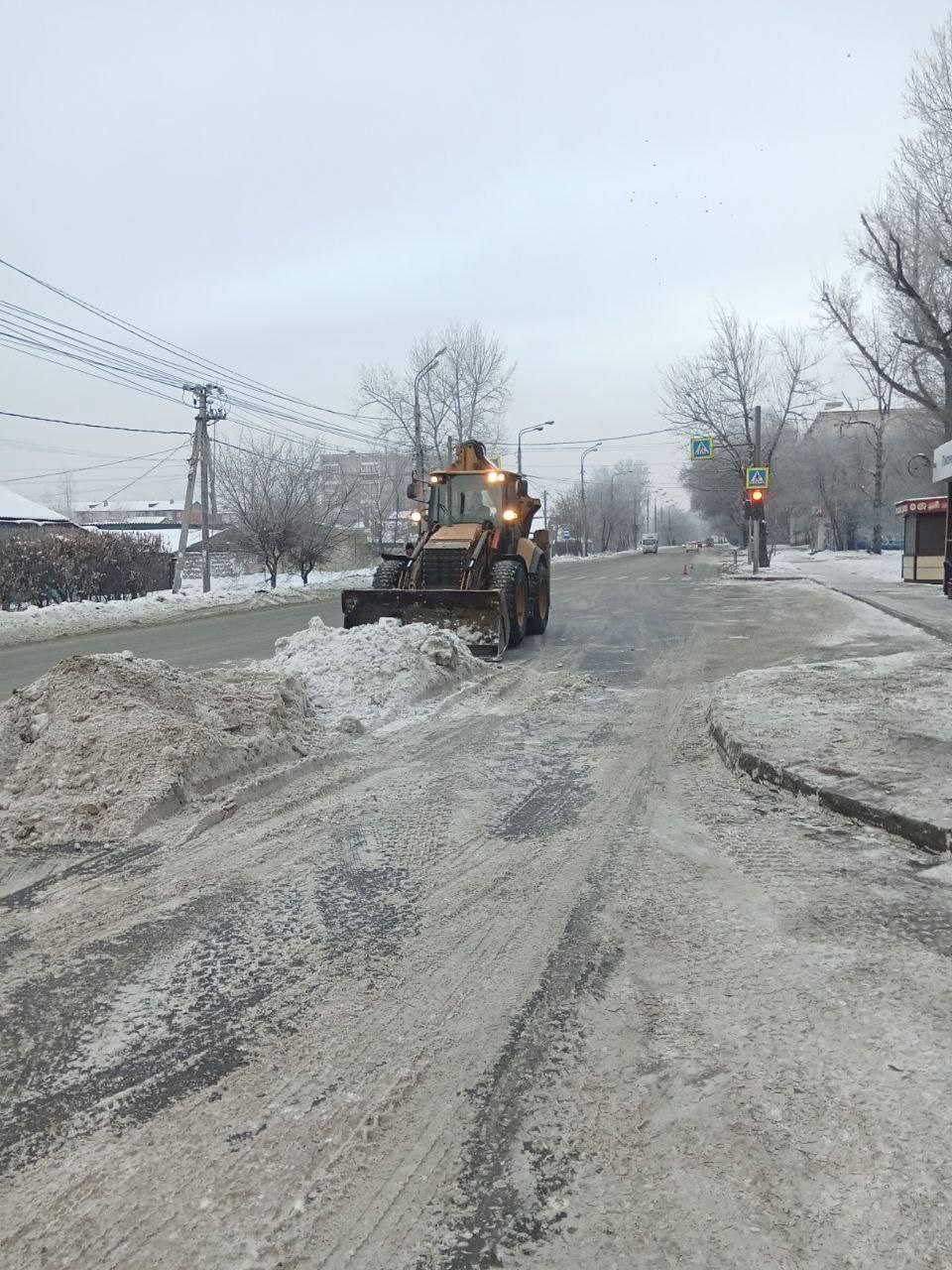 1500 тонн снега вывезли с улиц Иркутска за сутки 1500 тонн снега вывезли с улиц Иркутска за сутки
