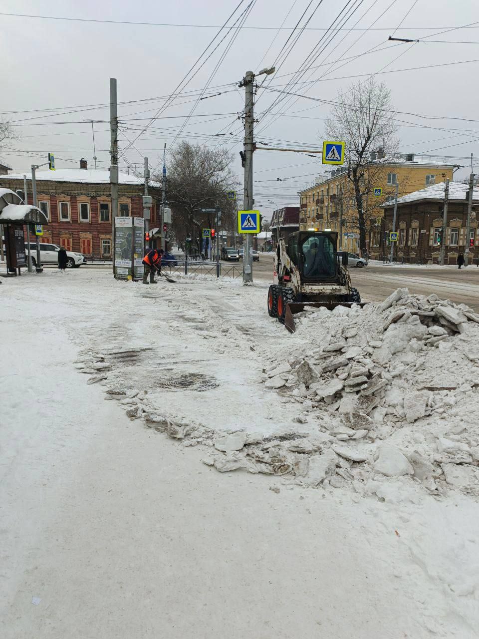 1500 тонн снега вывезли с улиц Иркутска за сутки 1500 тонн снега вывезли с улиц Иркутска за сутки