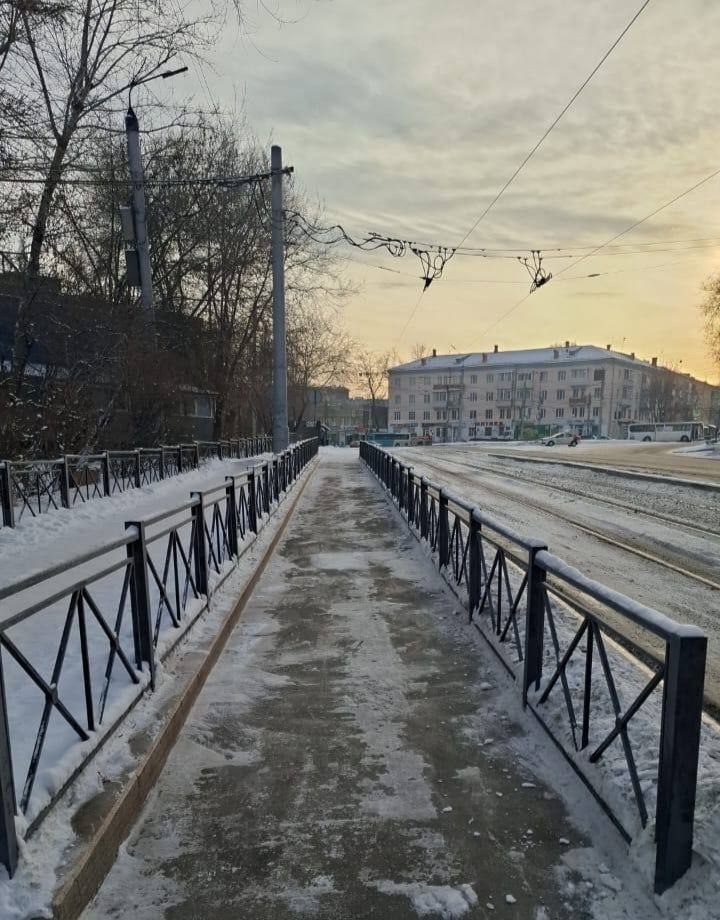 #уборка_снега механизированным и ручным способом ведётся ежедневно #уборка_снега механизированным и ручным способом ведётся ежедневно