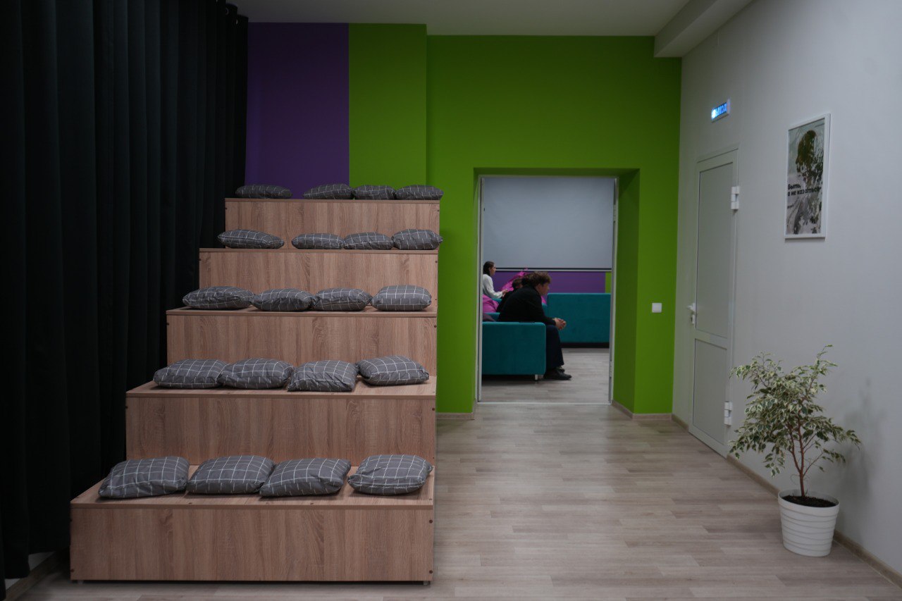 В 2025 году в рамках федеральной программы «Регион для молодых» в Приангарье открыли молодежные пространства и провели более 100 мероприятий для молодежи В 2025 году в рамках федеральной программы «Регион для молодых» в Приангарье открыли молодежные пространства и провели более 100 мероприятий для молодежи