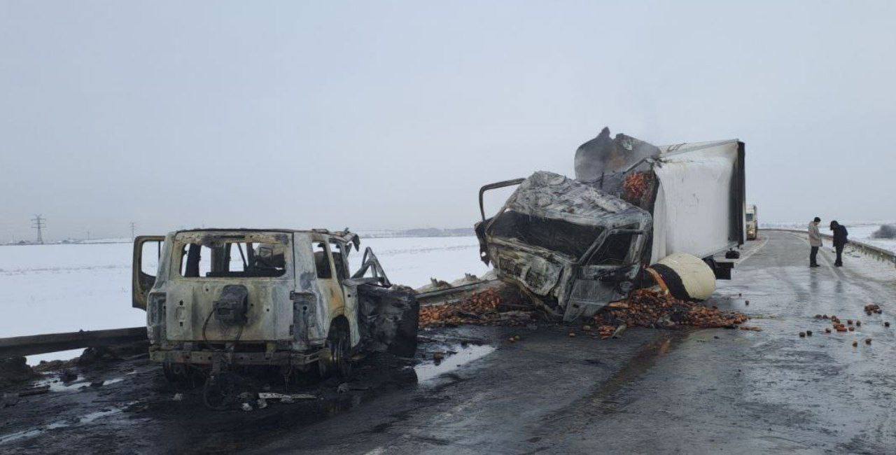 Почти вся семья погибла в ДТП вблизи поселка Новомальтинск в Усольском районе Почти вся семья погибла в ДТП вблизи поселка Новомальтинск в Усольском районе