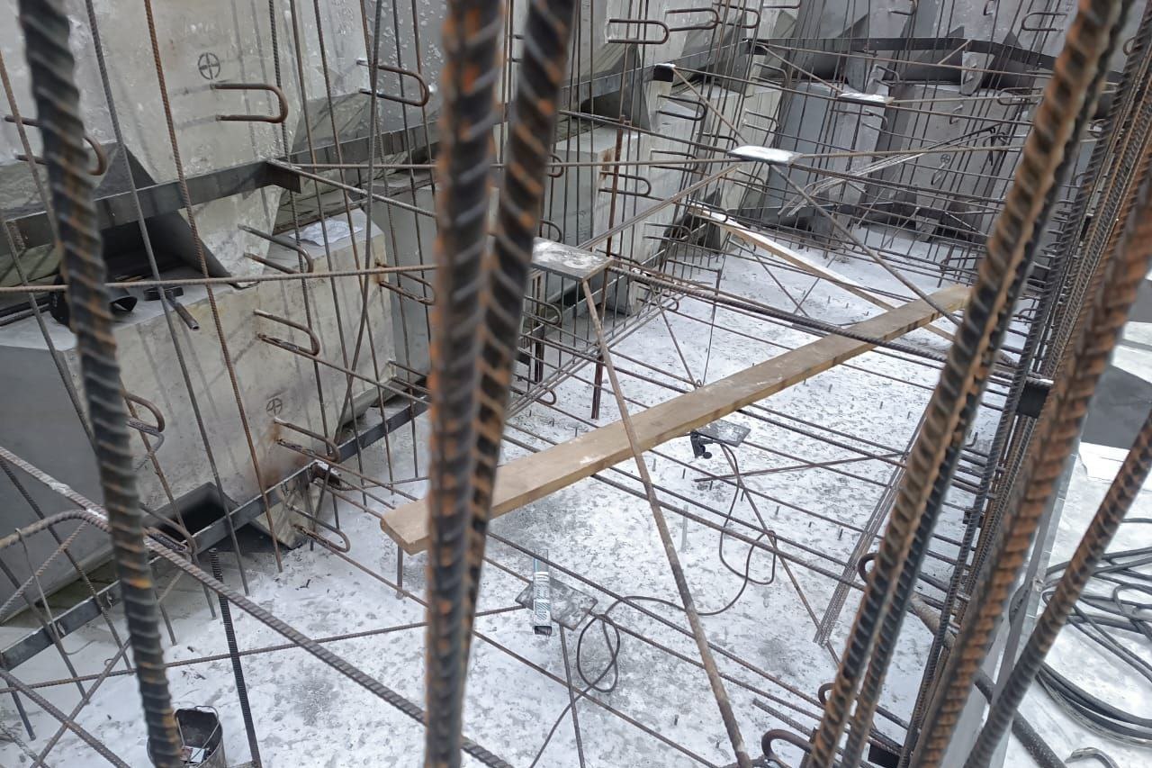 На мосту через Витим в Бодайбинском районе начали возведение русловых опор На мосту через Витим в Бодайбинском районе начали возведение русловых опор