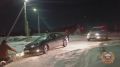 В Тайшете сотрудники Госавтоинспекции оказали помощь водителю легкового автомобиля, застрявшему в снегу