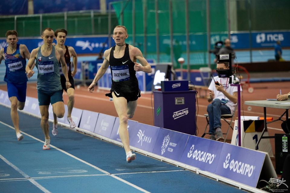 Спортсмен Приангарья Дмитрий Пасечник занял второе место на всероссийских соревнованиях по легкой атлетике «Рождественские старты. Мемориал Эдуарда Яламова», которые 7 января состоялись в Екатеринбурге