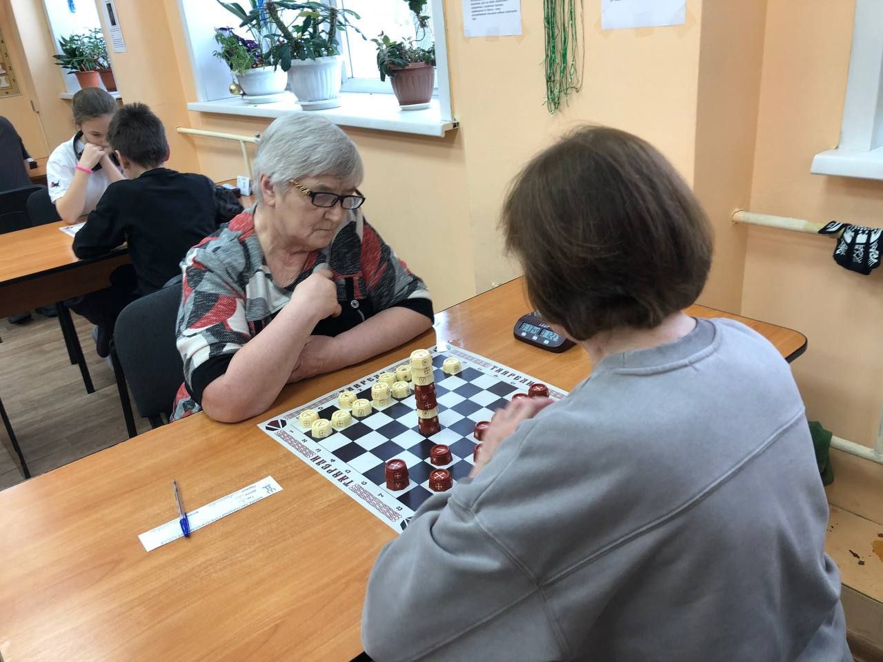 Впервые в Иркутске прошли соревнования по настольным стратегическим играм «Многоборье: го, таврели, сянци и интеллектор» Впервые в Иркутске прошли соревнования по настольным стратегическим играм «Многоборье: го, таврели, сянци и интеллектор»