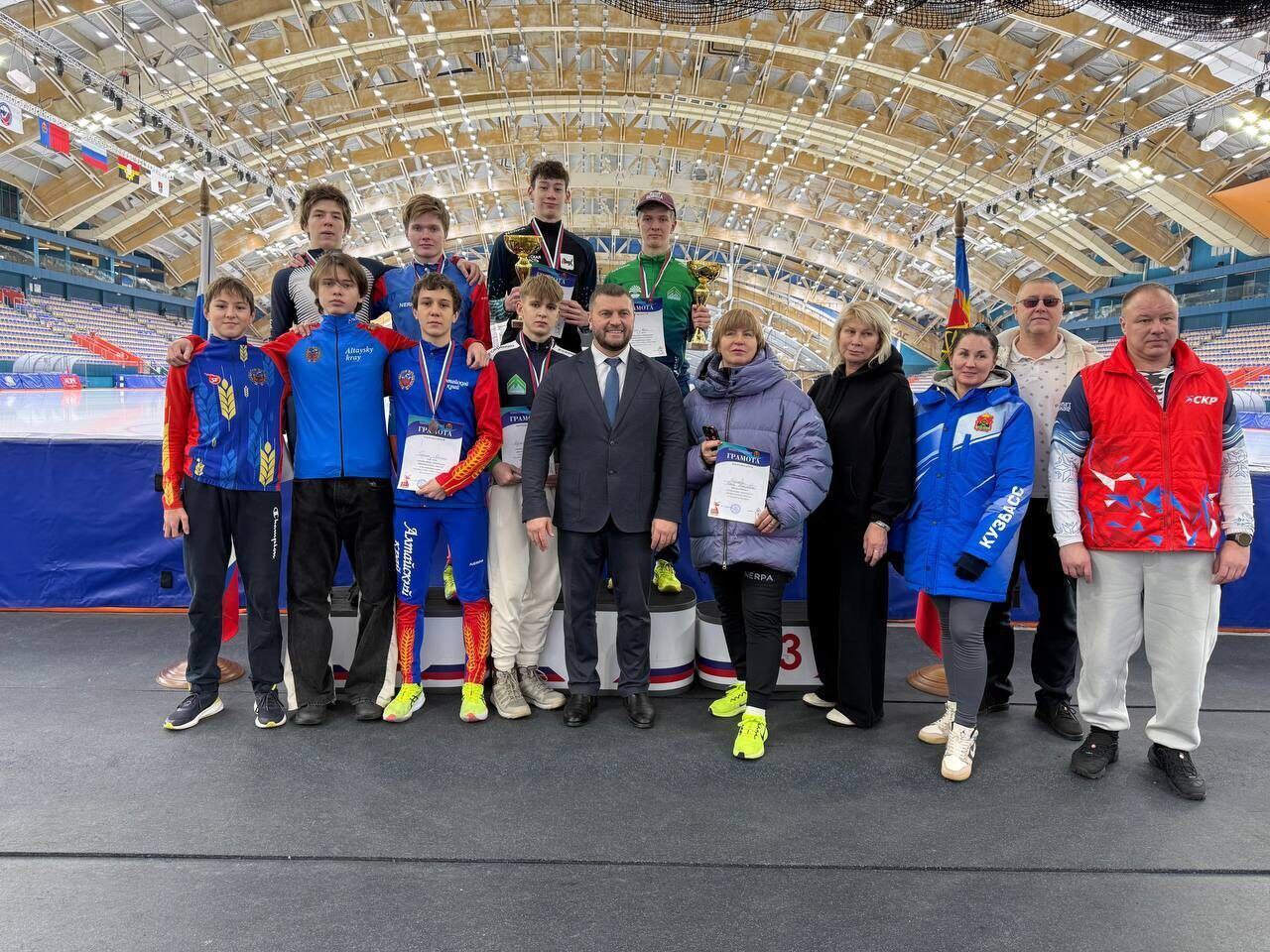 Три золотые, две серебряные и две бронзовые медали выиграли спортсмены Иркутской области на втором этапе первенства Сибирского федерального округа по конькобежному спорту в многоборье Три золотые, две серебряные и две бронзовые медали выиграли спортсмены Иркутской области на втором этапе первенства Сибирского федерального округа по конькобежному спорту в многоборье