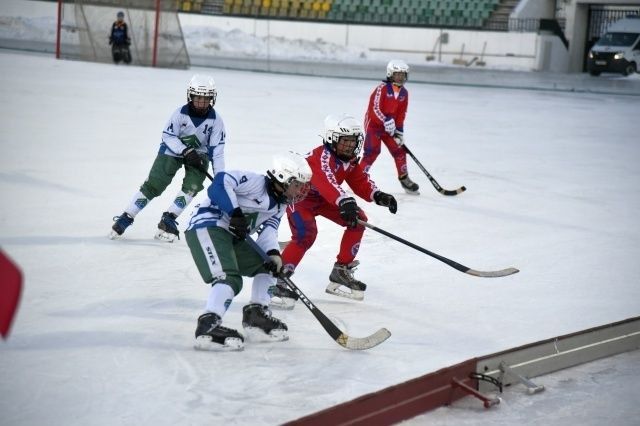 Иркутская «Сибскана» вышла в финал всероссийских соревнований по хоккею с мячом на призы клуба «Плетеный мяч» среди младших мальчиков до 12 лет