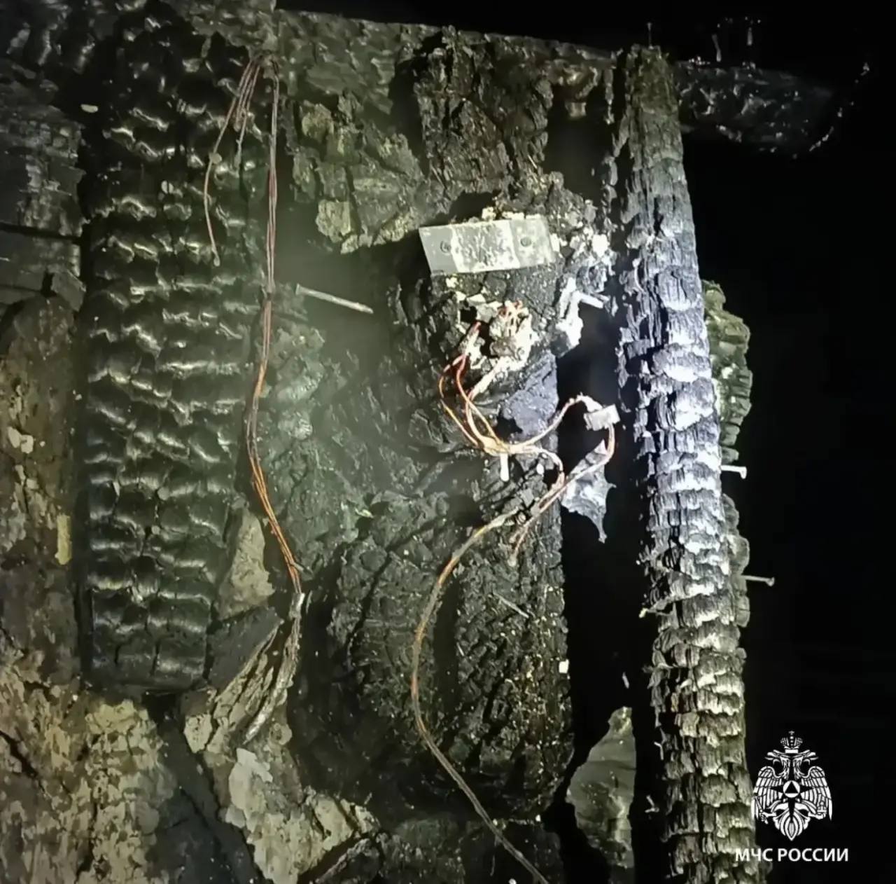 Женщина-герой вытащила четверых детей из горящего дома в Куйтунском районе Женщина-герой вытащила четверых детей из горящего дома в Куйтунском районе