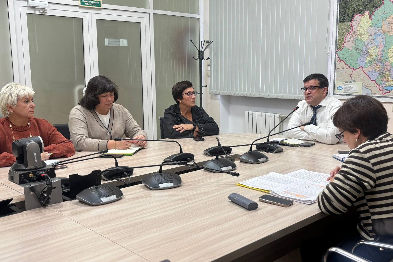 Минобразования Приангарья провело видеосовещание с муниципалитетами по организации обучения в образовательных учреждениях в период сильных морозов Минобразования Приангарья провело видеосовещание с муниципалитетами по организации обучения в образовательных учреждениях в период сильных морозов