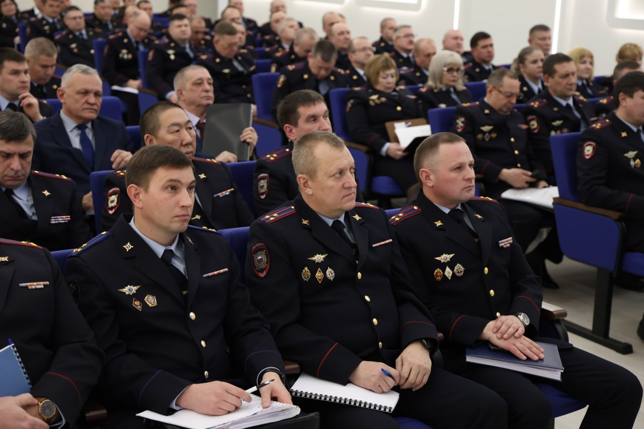 В ГУ МВД России по Иркутской области в рамках расширенного заседания коллегии подведены итоги работы ОВД в 2025 году В ГУ МВД России по Иркутской области в рамках расширенного заседания коллегии подведены итоги работы ОВД в 2025 году