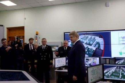 Полпред ознакомился с организацией учебного процесса в единственном вузе Сибири, готовящем специалистов для водного транспорта