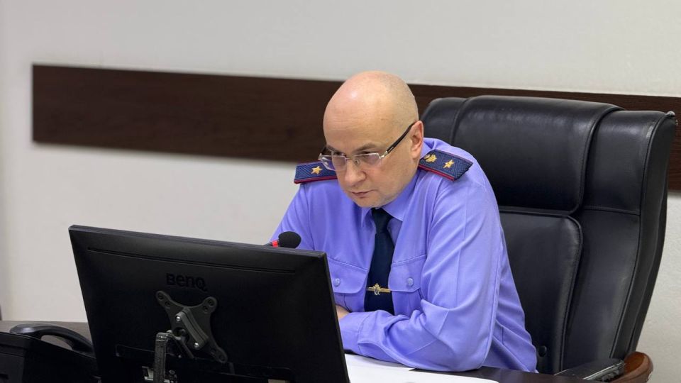 Руководитель следственного управления провел личный прием по вопросам, связанным с невыплатой заработной платы