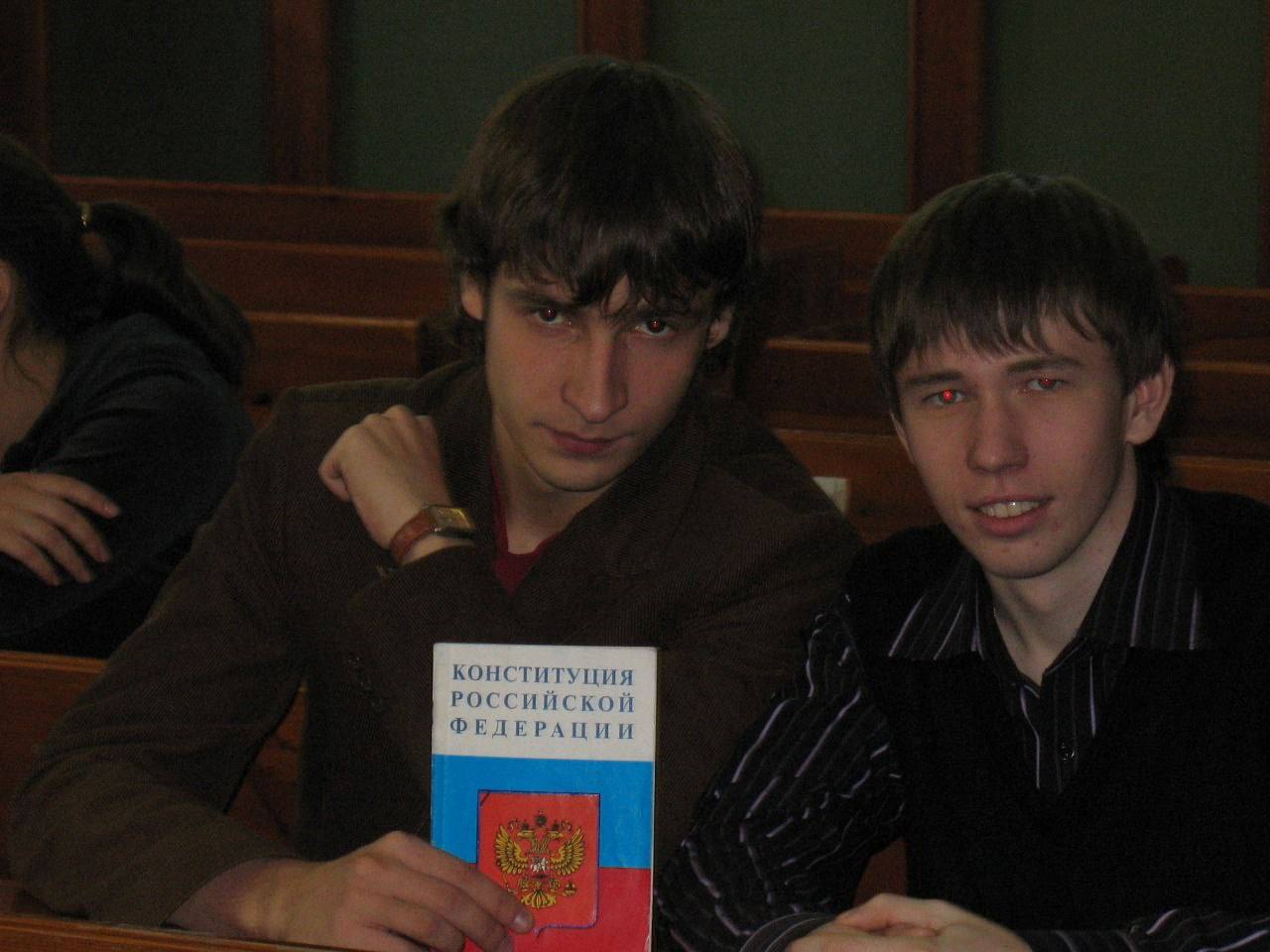 Эти студенческие годы.... Быть студентом – это не только бесконечные пары и сессии. Это время ярких спортивных побед, первых научных работ, выступлений на сцене и встреч с людьми, которые меняют твою жизнь Эти студенческие годы.... Быть студентом – это не только бесконечные пары и сессии. Это время ярких спортивных побед, первых научных работ, выступлений на сцене и встреч с людьми, которые меняют твою жизнь