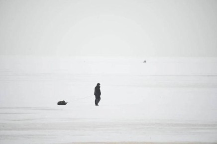 В Бурятии начались поиски трех рыбаков