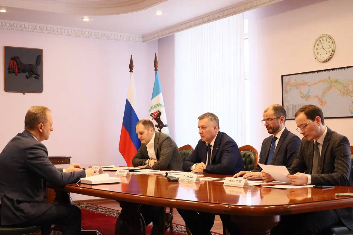 Подготовку к строительству нового аэропорта Иркутска обсудили Губернатор региона Игорь Кобзев и Восточно-Сибирский транспортный прокурор Денис Авдеев Подготовку к строительству нового аэропорта Иркутска обсудили Губернатор региона Игорь Кобзев и Восточно-Сибирский транспортный прокурор Денис Авдеев
